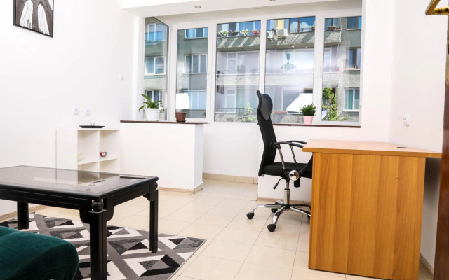 Krichim Apartments,Three-Bedroom, large apartment, TOP CENTER