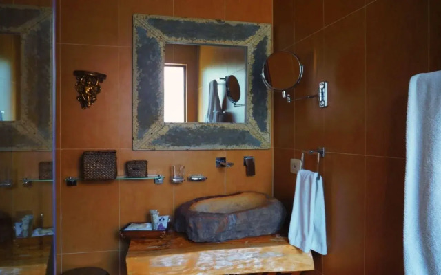 Hotel Chateau Physique