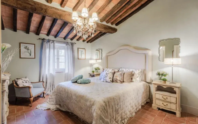 Villa Lina in Lucca With 4 Bedrooms and 3 Bathrooms