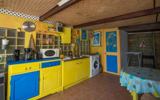 Bora Bora Bungalove