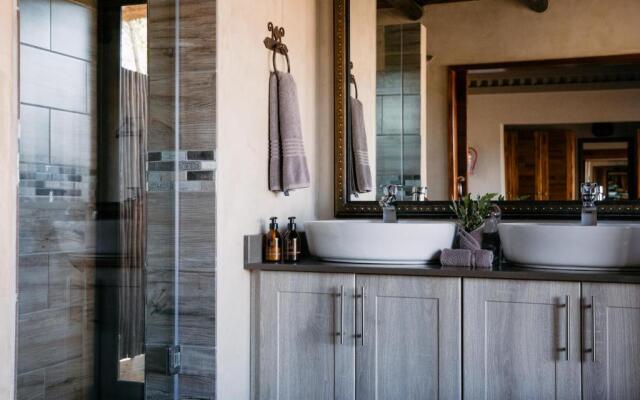 Matumi Game Lodge