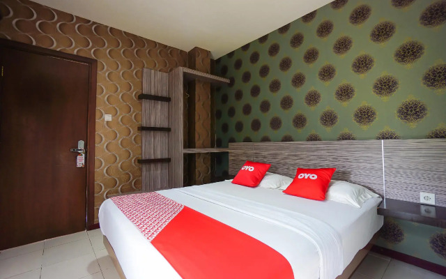 OYO 2526 Hotel D'komo