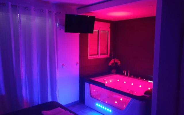 Love Suite and SPA - CANNES