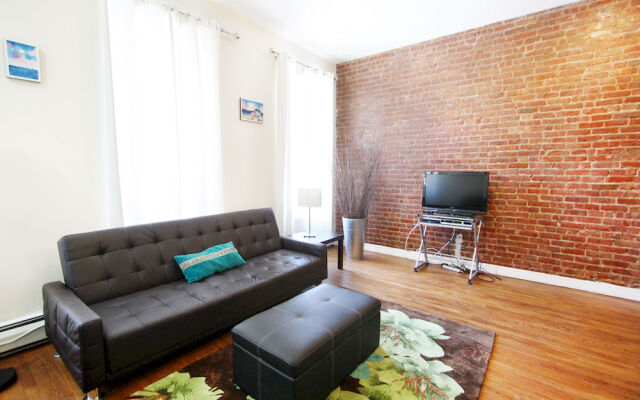 Luxury Suites Lenox Ave