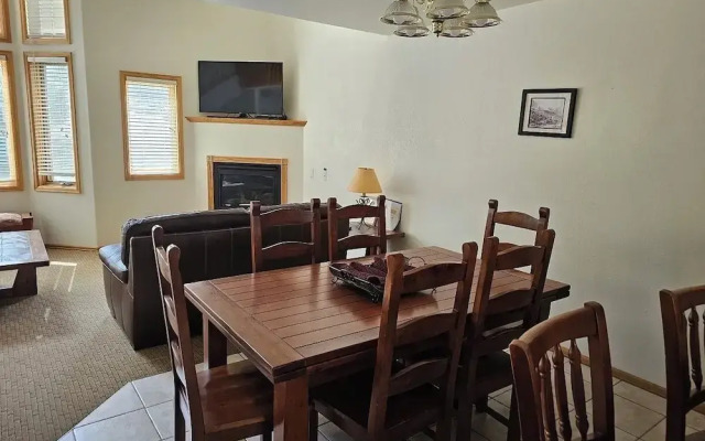 Cascade Three Bedroom Two Bath C07