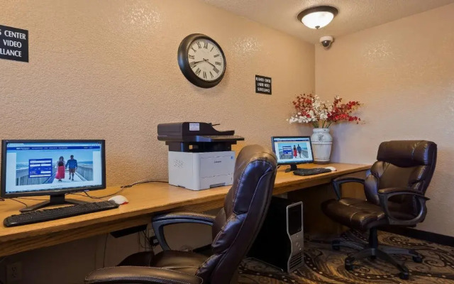 Best Western Plus Bayshore Inn