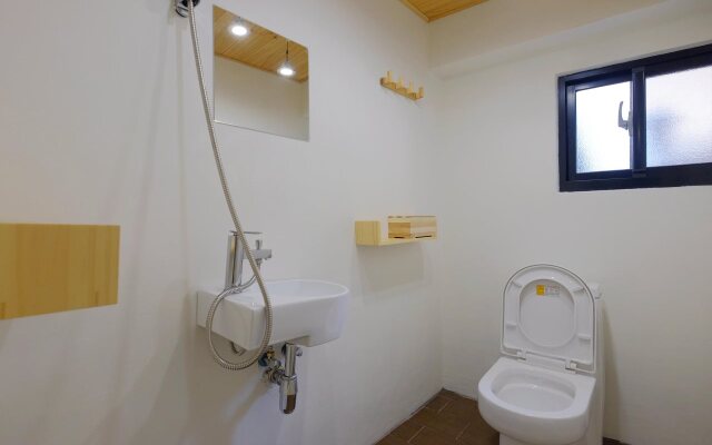 Leo ho Hostel