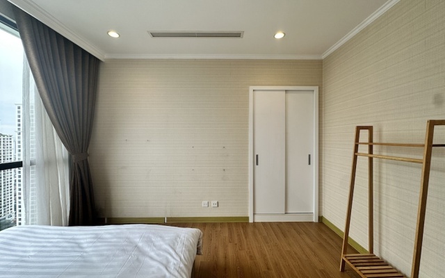 Royal City Luxury Apartment – Guest Rooms – Hanoi