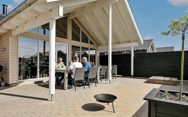 Luxury Pool Retreat by Sea - By Traum Ferienwohnungen