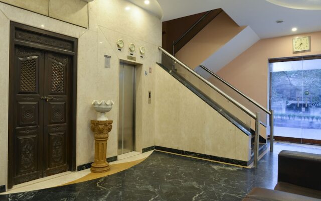 Hotel Mint Salisbury Park