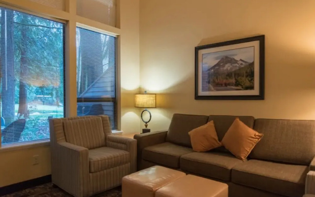 Whispering Woods Resort