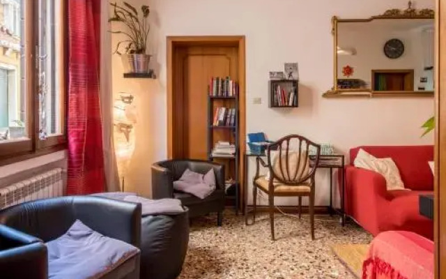 The Academy - Hostel