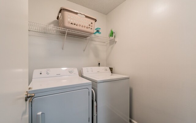 CP-514: Luxury Clearwater Apartment