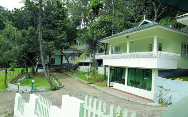 Aruvi Resorts