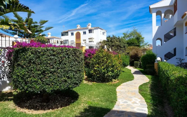 Charming Apartment Near Beach and Golf Ref 115