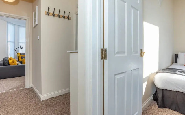 Ford Park Apartment
