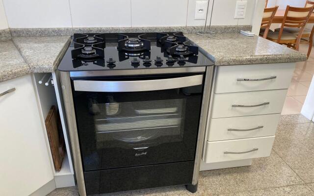 Casa Térrea 3 suítes Piscina Jurere Internacional