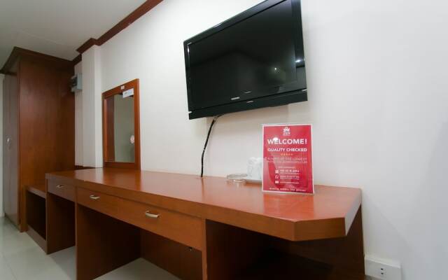 ZEN Rooms Patong Nanai 8