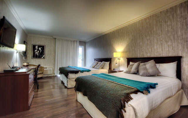 Grand Hôtel TIMES Lévis