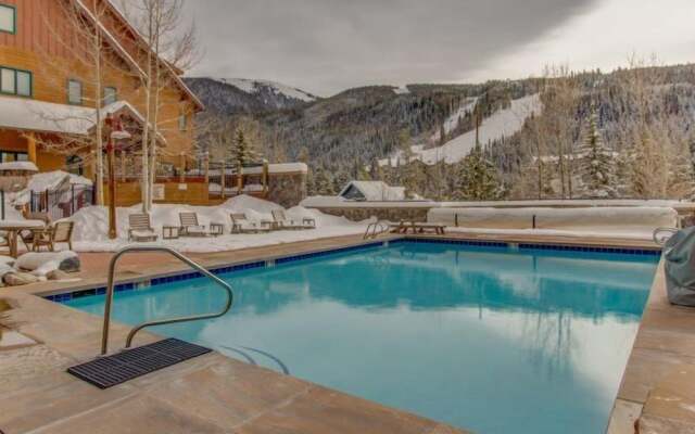 1 Bedroom Premier Mountain Condo in River Run Village Just a Short Walk to Shopping, Dining, and Skiing