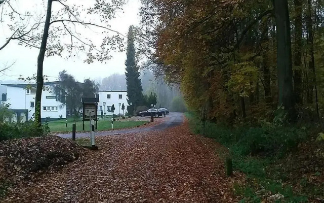 WALDHOTEL