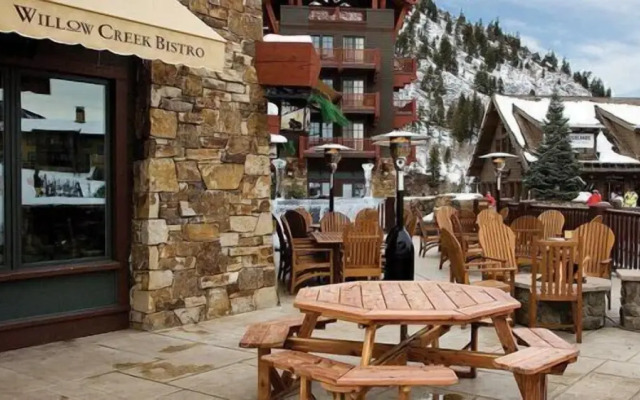 Aspen Ritz Carlton 3 bed Premier 02