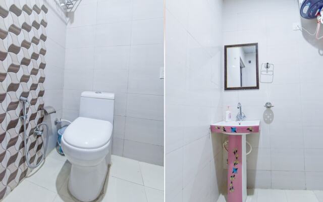 FabHotel Golden Oak Villa