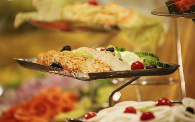 Pride Biznotel - The Maison Anand