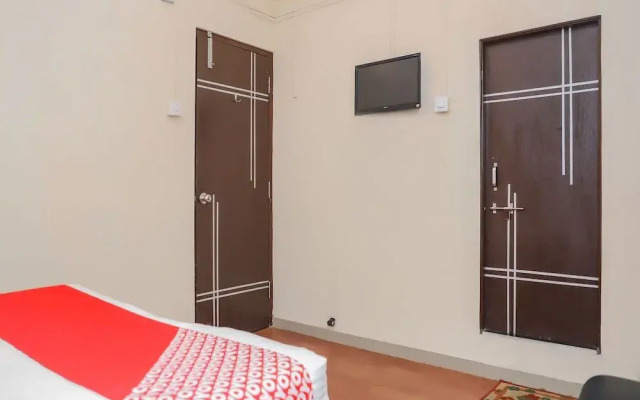 OYO 15847 Hotel Mathura Lodging