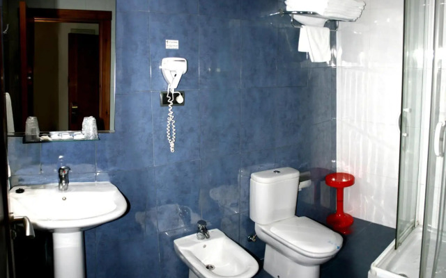 Hotel Cangas De Onis Center