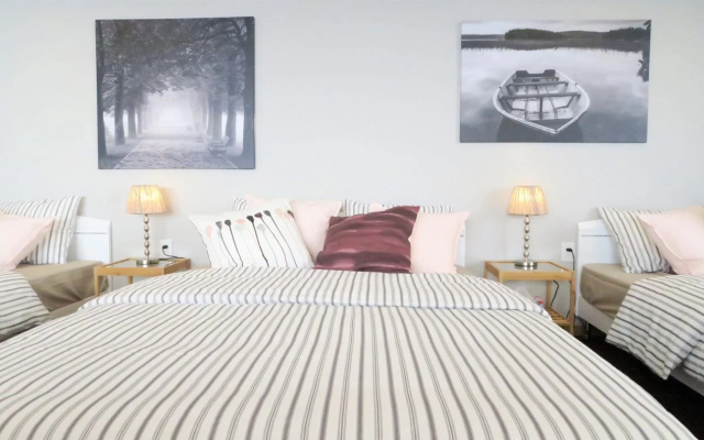 Kitashinchi Apartment – Guest Rooms – Osaka