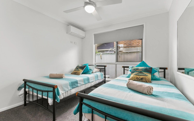 Bribie Island Canal Holiday Destination!