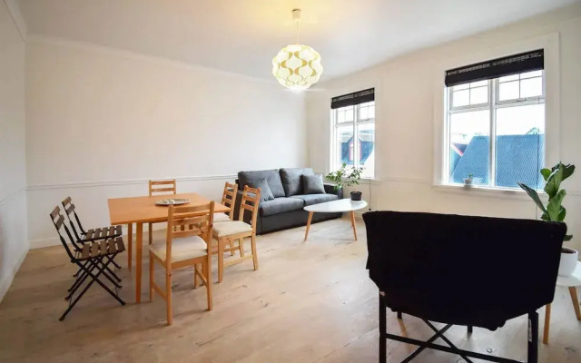 Apartment G4