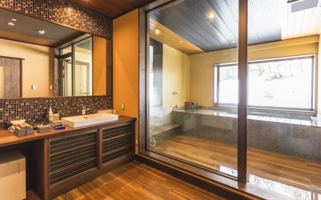 Tsuta Onsen