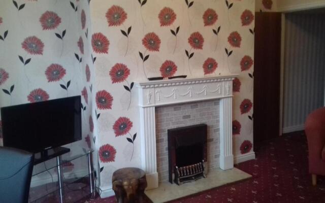 Crown Spa Apartment 13