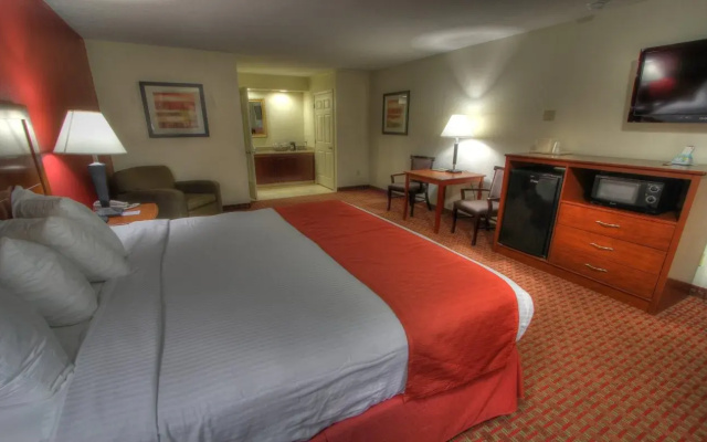 Crossroads Inn & Suites
