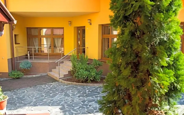 Hotel Clavis