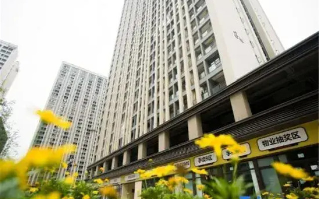 Zhongyi Hotel (Chongqing West Station Branch)