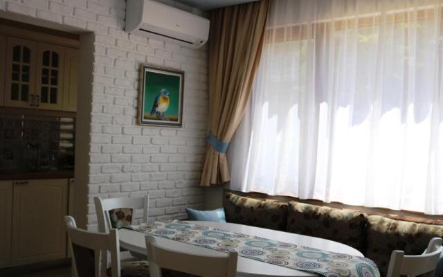 Central Varna Apartment - Lets4Holiday