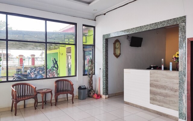 RedDoorz @ Hotel Bersaudara Bungo