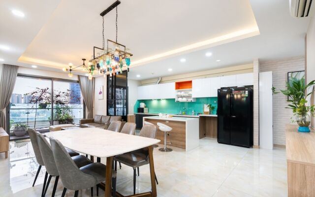 3BRs Luxury Apartment Cityview