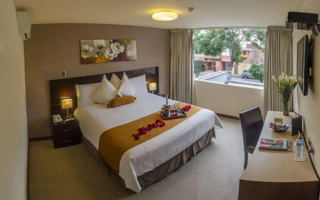 Sm Hotel And Business