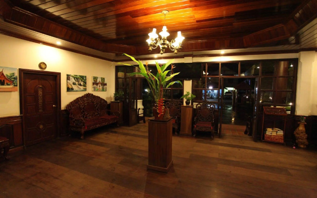 Vangsavath Hotel