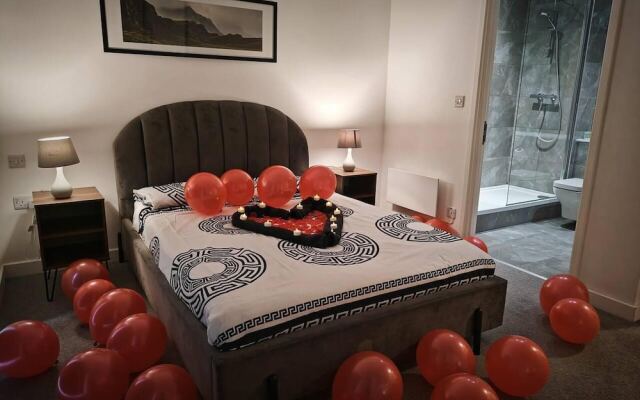 Birmingham City Centre - 3 Bed Apartment