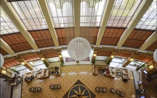 Golden Tulip Seeb Hotel