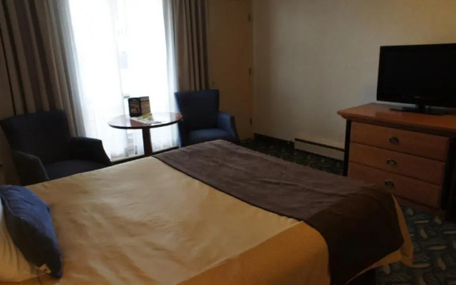 Travelodge At The Falls