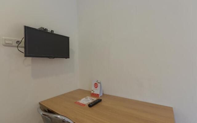 Super OYO 866 Idola Residence