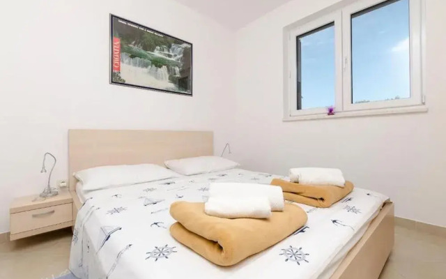 Apartments Dragica