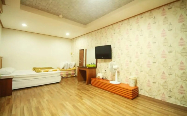 Geojedo Park Munsu Pension