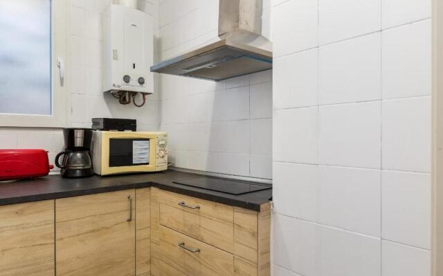 FridaysFlats, Sagrado Silencio - 3 BDR right by Sagrada Familia